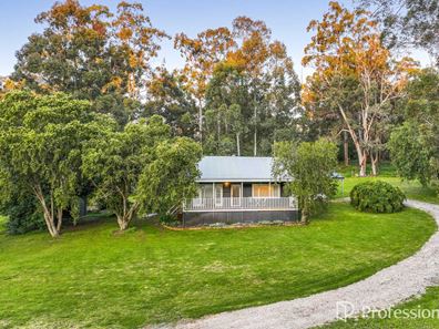 15 Karak Close, Jarrahdale WA 6124