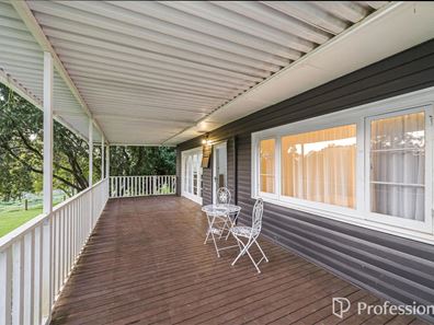 15 Karak Close, Jarrahdale WA 6124
