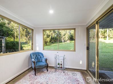 15 Karak Close, Jarrahdale WA 6124