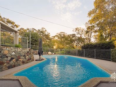 97 Orange Valley Road, Kalamunda WA 6076