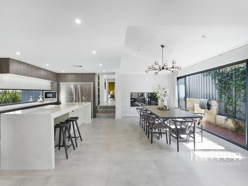 64B AXFORD STREET, Como