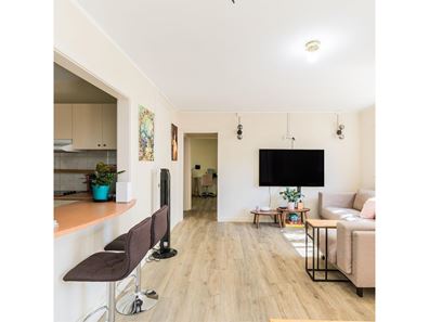Unit 2/13 Dowling Place, Orelia WA 6167