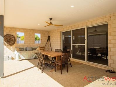22 Stokes Street, Horrocks WA 6535