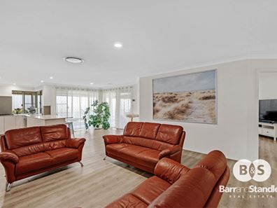 2 Silvergull Terrace, Australind WA 6233