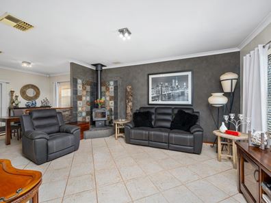 17 Smythe Crescent, South Bunbury WA 6230