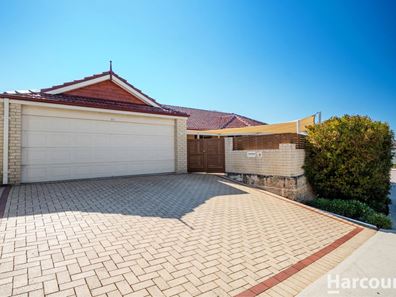 25 Bardeen Pass, Carramar WA 6031