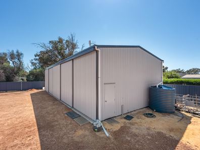 17 Padbury Road, Walkaway WA 6528
