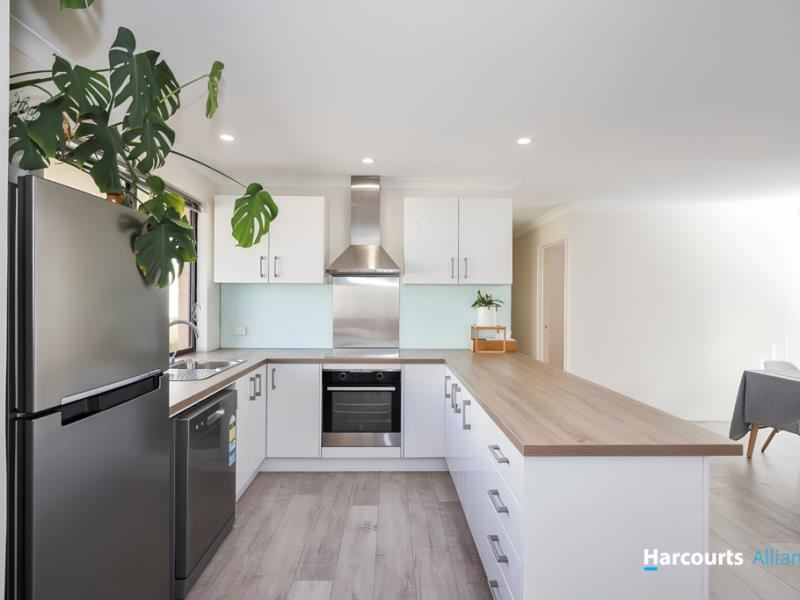 33 Lynas Way, Quinns Rocks WA 6030