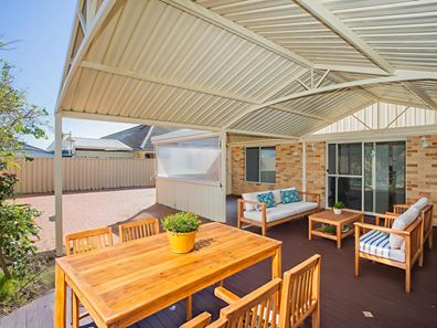 12 Reigate Way, Butler WA 6036