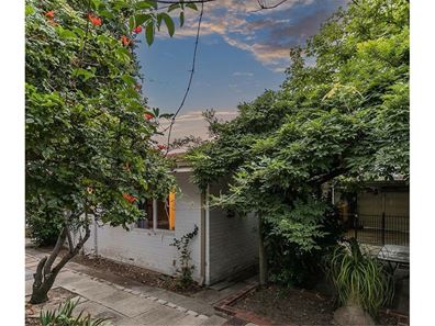 65 Hennesey Avenue, Orelia WA 6167