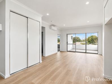 11/45 Altone Road, Lockridge WA 6054