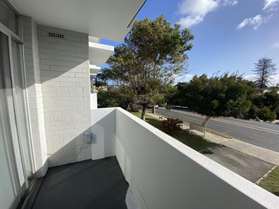 10/211 Cambridge Street, Wembley WA 6014