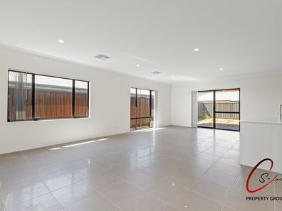 66 Hokitika Drive, Dudley Park WA 6210