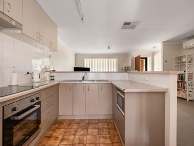 3/342 Piccadilly Street, West Lamington WA 6430