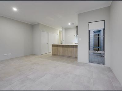 6 Cassowary Crescent, Coodanup WA 6210