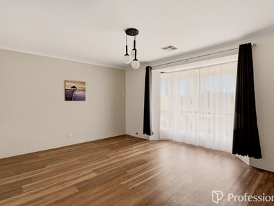 14 Rotohine Place, Cooloongup WA 6168