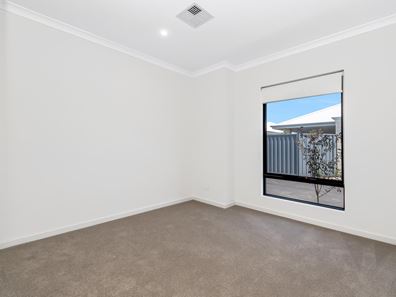 8/90 Percheron Circuit, Forrestdale WA 6112