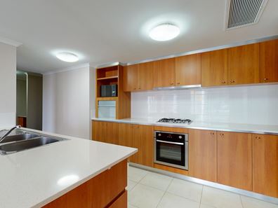 18/6 Antonas Road, Northbridge WA 6003