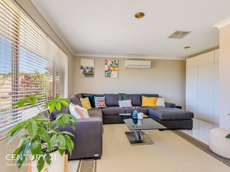 30 Flinders Avenue, Hillarys WA 6025