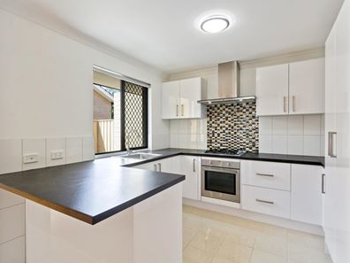 2/12 Hepburn Way, Balga WA 6061