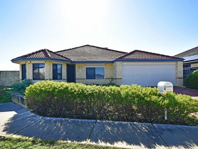 8 Withnell Drive, Ellenbrook WA 6069