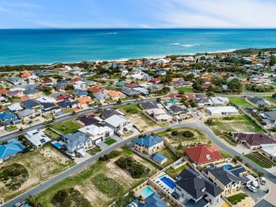 14 Flagtail Outlook, Yanchep WA 6035