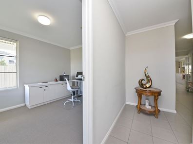 34 Seaspray Crescent, Jindalee WA 6036