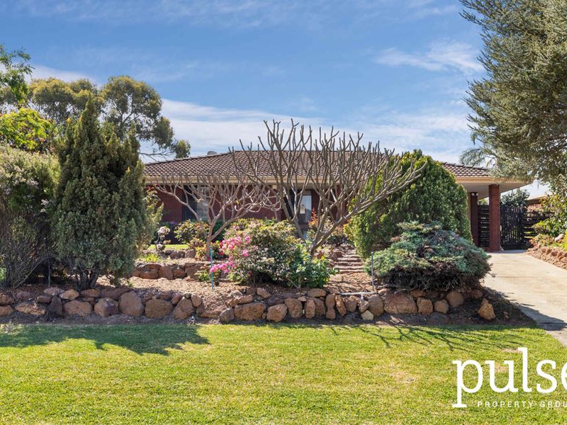 15 Waraker Way, Leeming WA 6149