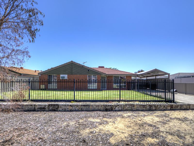 26 Agincourt Drive, Forrestfield WA 6058