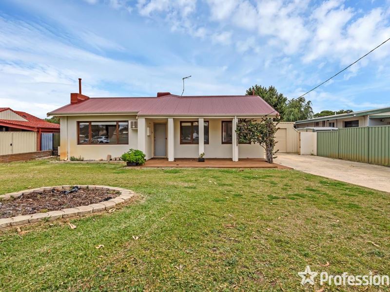 115 Read Street, Rockingham WA 6168