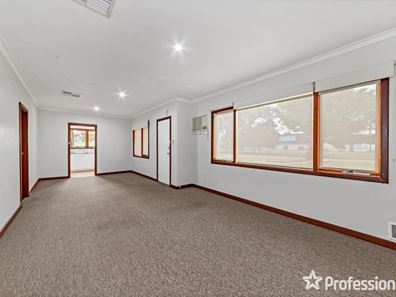 115 Read Street, Rockingham WA 6168