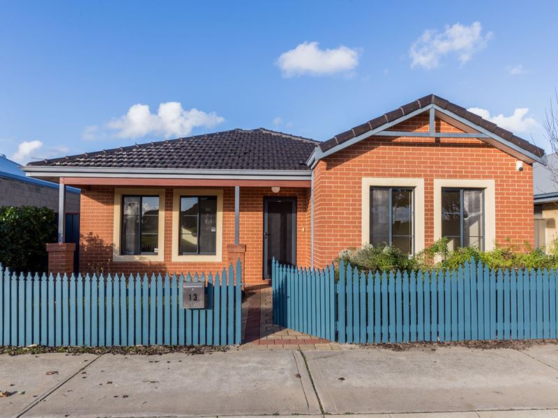 13 Haven Way, Atwell WA 6164