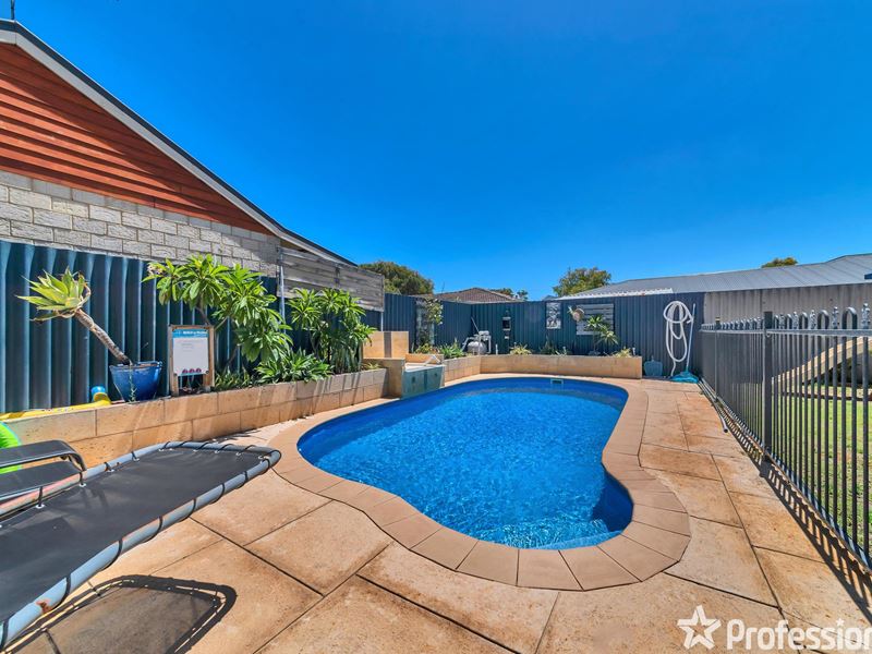 3 Bideford Street, Warnbro WA 6169