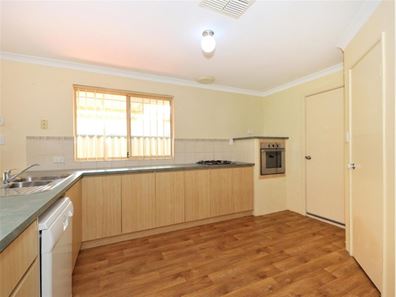 5 Brussels Circuit, Port Kennedy WA 6172