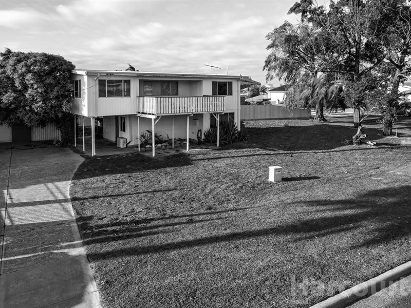 36 Leighton Road East, Halls Head