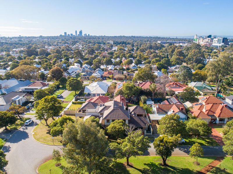 4 Harvey Road, Shenton Park