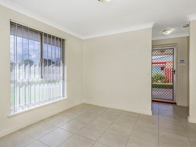 16 Breaden Drive, Cooloongup WA 6168