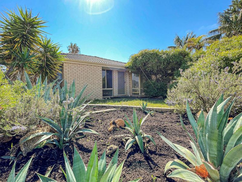 12 Clipper Drive, Port Kennedy WA 6172