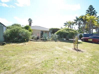12 Clipper Drive, Port Kennedy WA 6172