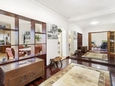 92 Empire Avenue, Wembley Downs WA 6019
