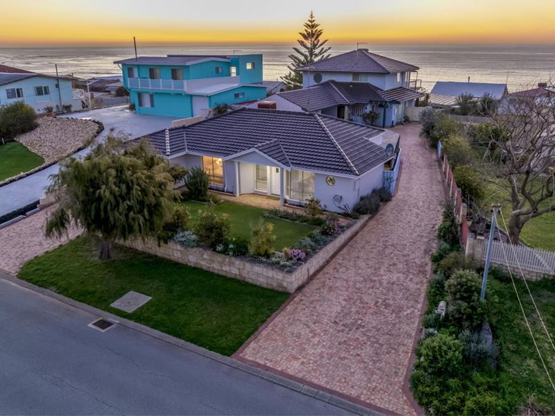 1/20 Leander Street, Falcon