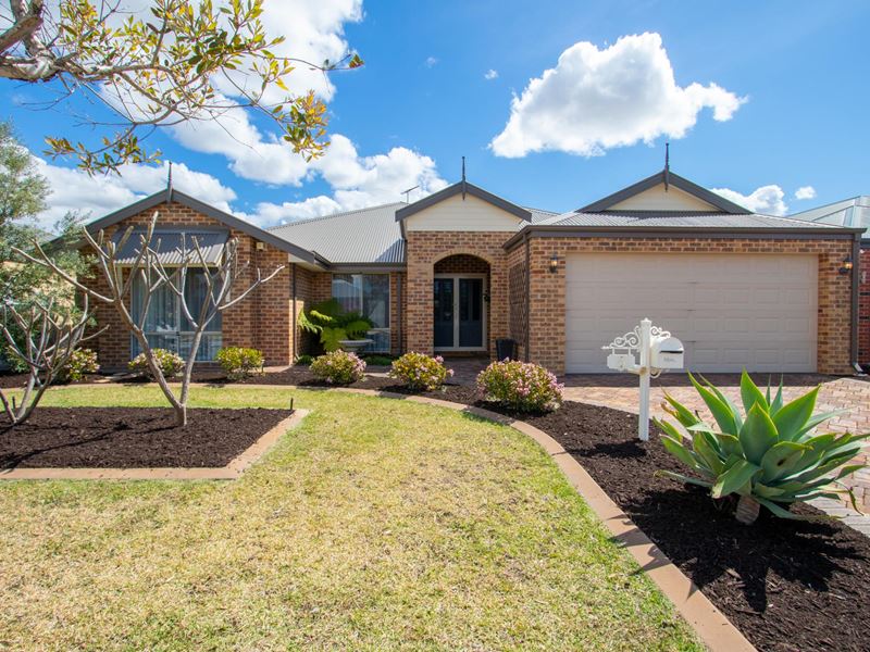 5 Jefferson Way, Piara Waters WA 6112