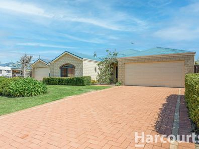 13 Discovery Cove, Halls Head WA 6210