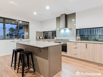 18 White Hart Lane, Baldivis WA 6171