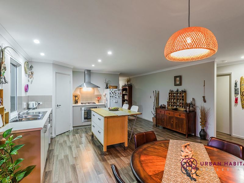3 Doniford Way, Leda
