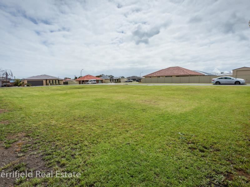 17 Orion Avenue, Mckail
