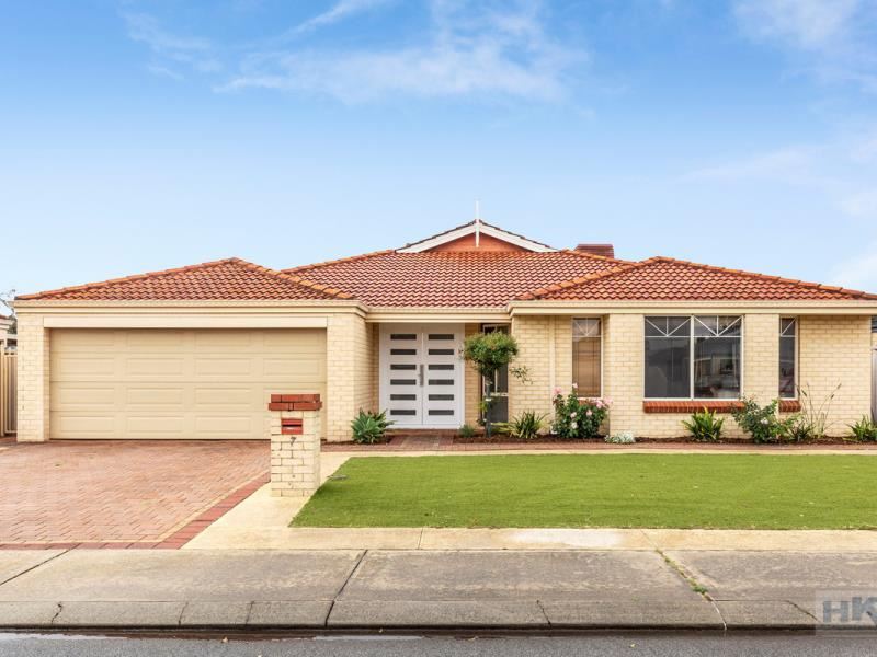 7 Grampian Way, Caversham