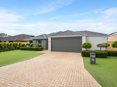31 Baddesley Way, Canning Vale WA 6155