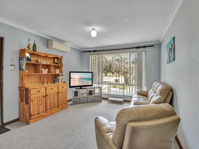 105 Currie Street, Warnbro WA 6169