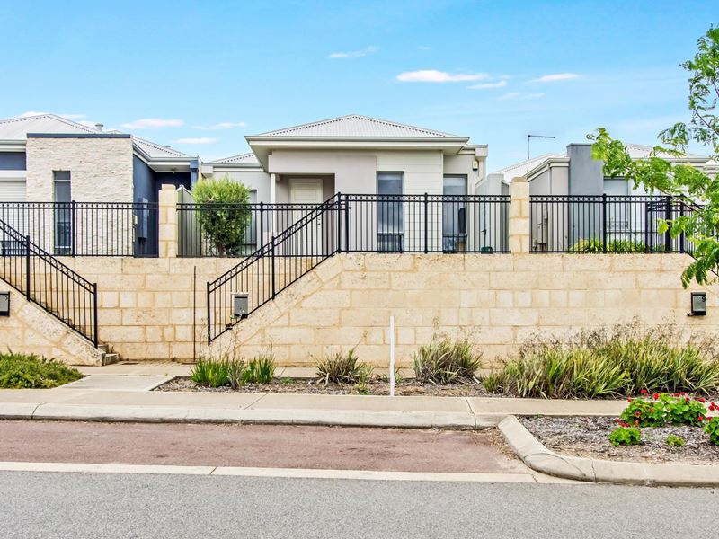 7 Corton Approach, Wellard